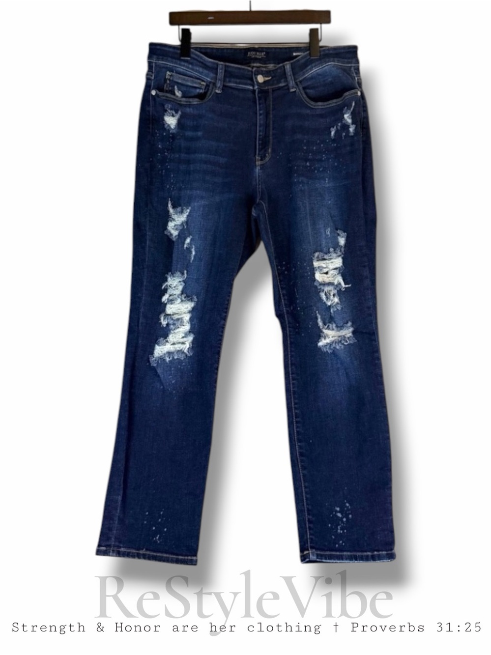 JUDY BLUE Women’s Size 18W Denim Jeans Boyfriend Fit Destructed Stretch Highrise